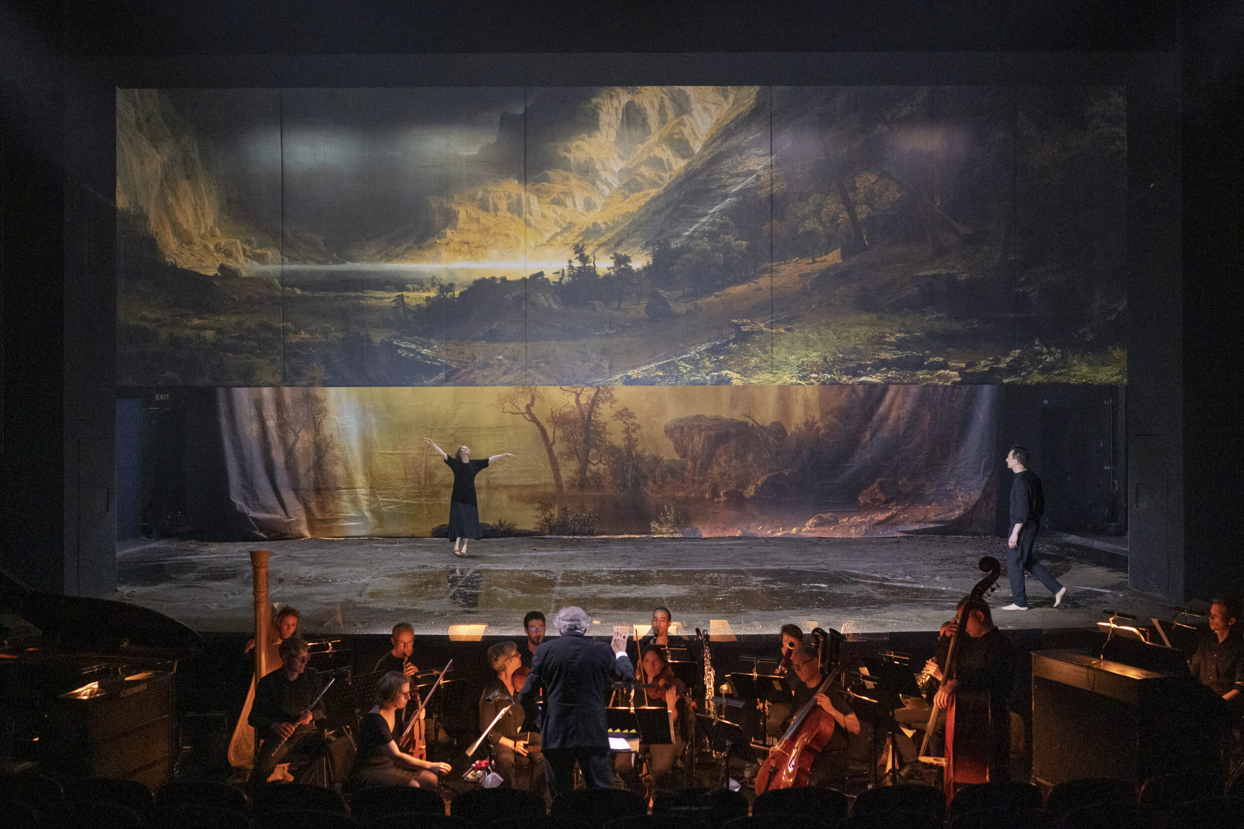 Le Chant de la Terre de Gustav Mahler, mise en scène et scénographie de Philippe Quesne, Wiener Festwochen création mai 2021, Vienne, 2021. Photographie © Martin Argyroglo