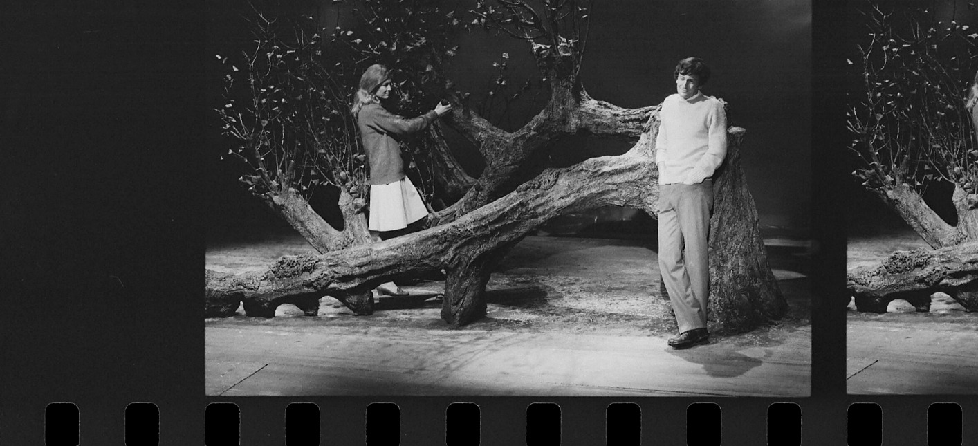 Les quatre saisons d’Arnold Wesker, mise en scène de Claude Régy, décor de Fiorella Mariani, Théâtre Montparnasse, 1968, photographie de Roger Pic. BnF