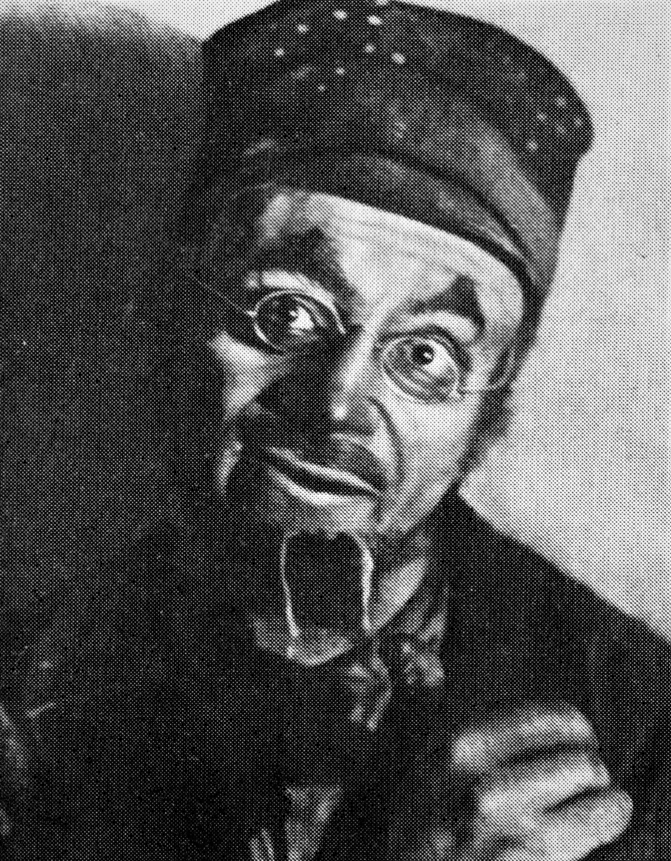 Photographie de Mikhoels dans le rôle Reb Alter dans Mazltov de Sholem-Aleikhem. 
Mise en scène : A. Granovski ; décors, costumes et grimages : M. Chagall.